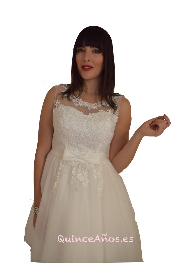 Vestido Corto Blanco de Comunión o para Dama o Acompañantes de la  Quinceañera - Vestidos 15